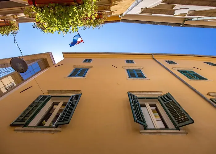 J'adore By Rent Istria